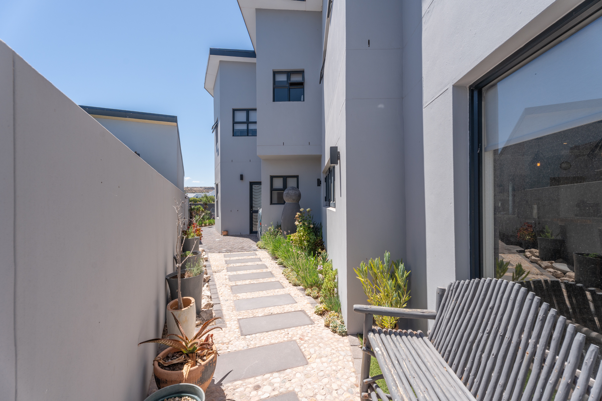 4 Bedroom Property for Sale in Calypso Beach Western Cape